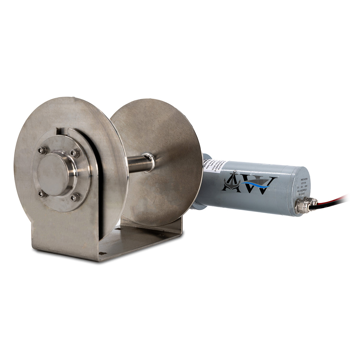 An anchor winch with a silver aluminum drum and a gray motor housing labeled 'SAILOR', featuring electrical wiring and a black handle.